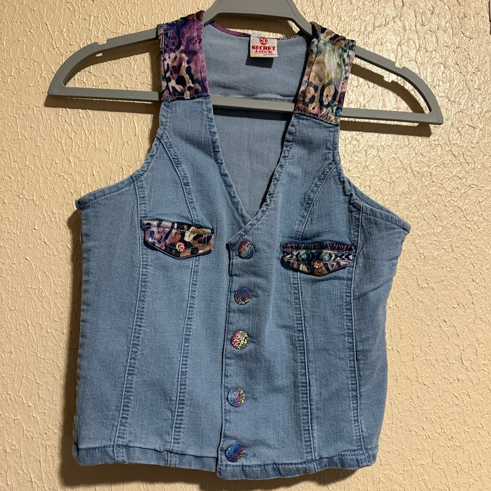 Vintage Secret Love Denim Vest Size 8 Gorgeous‎ Buttons!!! RARE!!!